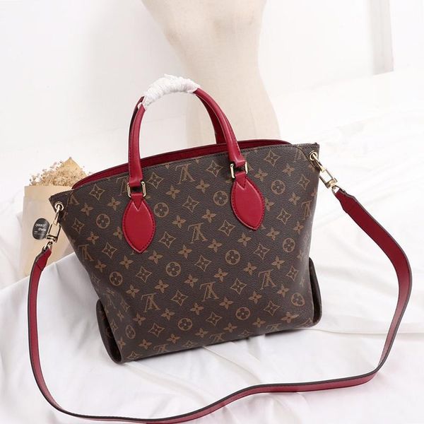 vintage fashion women bag leather shoulder crossbody handbags sac bandouli ère handle totes messenger bags designer luxury crossbody bag
vintage fashion women bag leather shoulder crossbody handbags sac bandouli ère handle totes messenger bags designer luxury crossbody bag