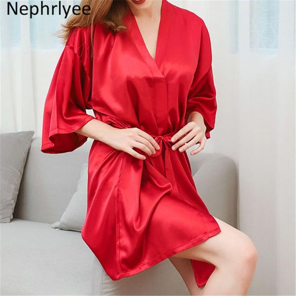 women's sleepwear imitation silk kimono robe bathrobe women bridesmaid robes navy blue satin ladies dressing gowns s00134-1, Black;red
women's sleepwear imitation silk kimono robe bathrobe women bridesmaid robes navy blue satin ladies dressing gowns s00134-1, Black;red