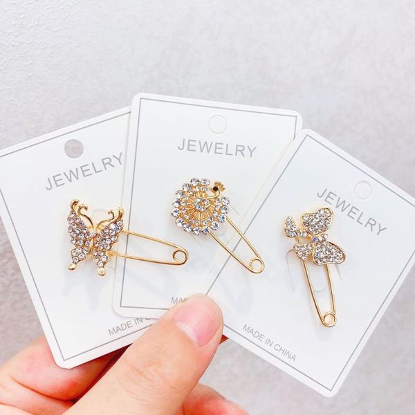 rhinestone butterfly peacock insect pin alloy creative brooch lady party jewelry 19 styles available, Gray
rhinestone butterfly peacock insect pin alloy creative brooch lady party jewelry 19 styles available, Gray