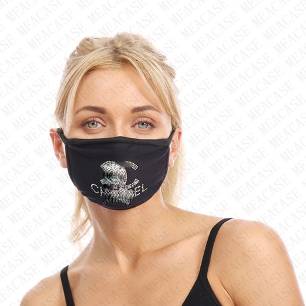 diamond shining face mask rhinestone brand masks washable fashion glitter mouth-muffle cycling dust haze protective cover boutique d72714
diamond shining face mask rhinestone brand masks washable fashion glitter mouth-muffle cycling dust haze protective cover boutique d72714