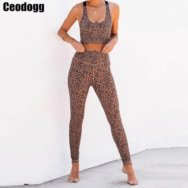 yoga set women 2 piece leopard sport suit fitness wear running workout leggings pant with zipper female tracksuit, White;red
yoga set women 2 piece leopard sport suit fitness wear running workout leggings pant with zipper female tracksuit, White;red