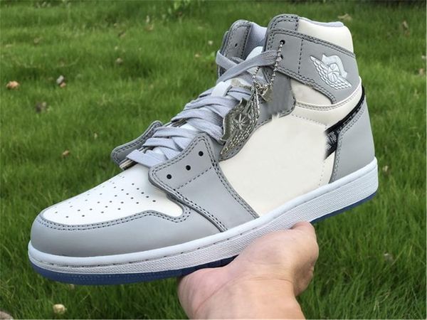 2020 authentic 1 high og low retro wolf grey sail pn dust white men women basketball shoes trainers sports with box
2020 authentic 1 high og low retro wolf grey sail pn dust white men women basketball shoes trainers sports with box