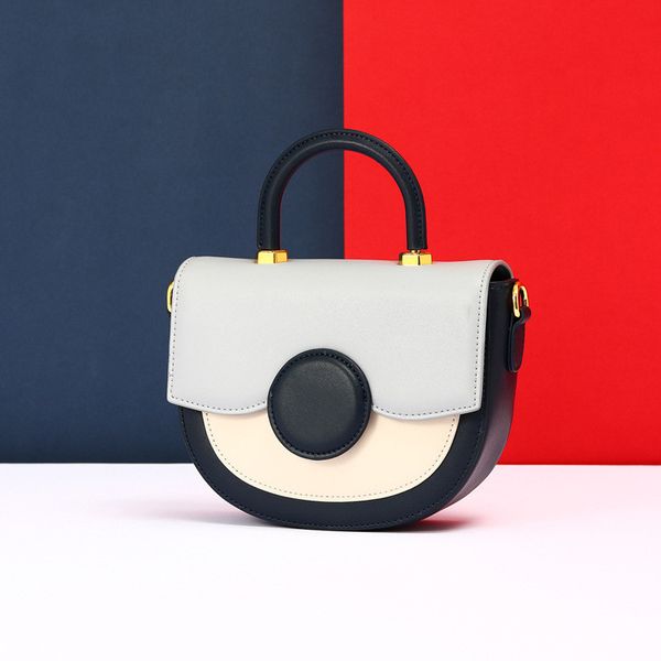 new women lips clutch special metallic portable h saddle bag minecraft simple perfume bag fashion semicircle bags shoulder messenger handbag
new women lips clutch special metallic portable h saddle bag minecraft simple perfume bag fashion semicircle bags shoulder messenger handbag