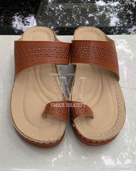 black brown red green woman sandals flip flops shoes 2020 summer kitten heel pu casual girl beach female flops ladies footwear women slipper
black brown red green woman sandals flip flops shoes 2020 summer kitten heel pu casual girl beach female flops ladies footwear women slipper