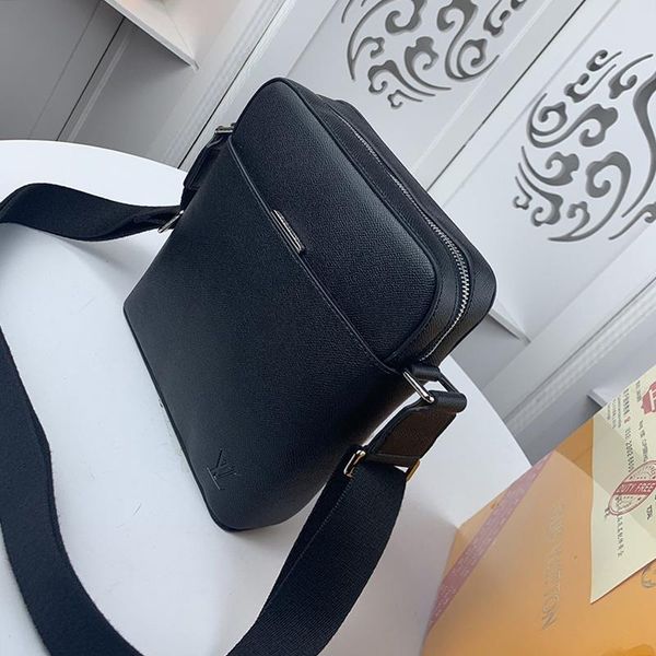 vintage classic mens bag zipper shoulder messenger bags crossbody bag men retro style leather shoulder bags with origin box
vintage classic mens bag zipper shoulder messenger bags crossbody bag men retro style leather shoulder bags with origin box
