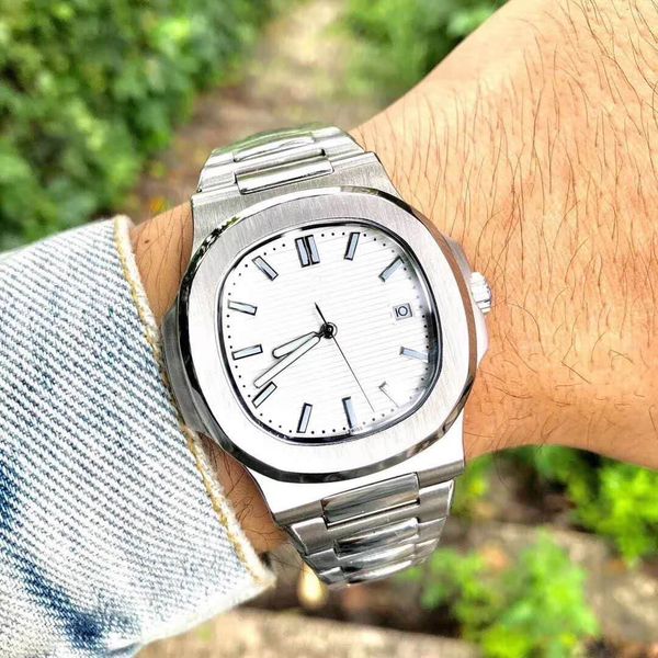 2020 42mm strap stainless men's watch high silver movement automatic luxury quality steel mechanical black watch fashion 5 glkdv, Slivery;brown
2020 42mm strap stainless men's watch high silver movement automatic luxury quality steel mechanical black watch fashion 5 glkdv, Slivery;brown