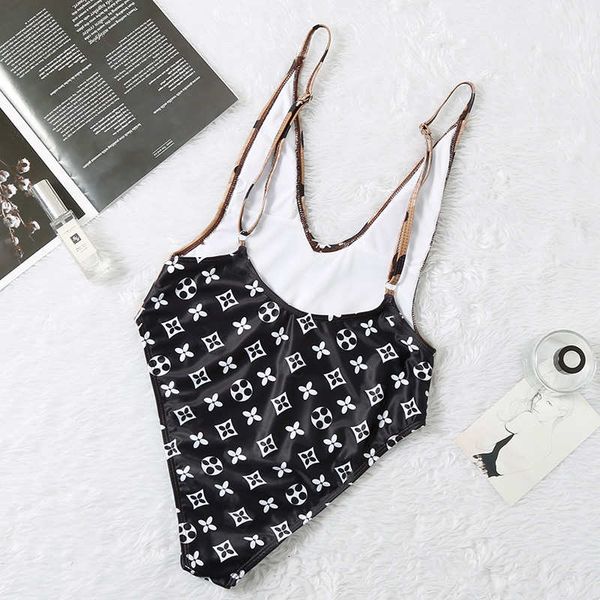 fashion womens summer2020 swimwear women c0py bikini sets quality bikinis size s-xl 0729, White;black
fashion womens summer2020 swimwear women c0py bikini sets quality bikinis size s-xl 0729, White;black