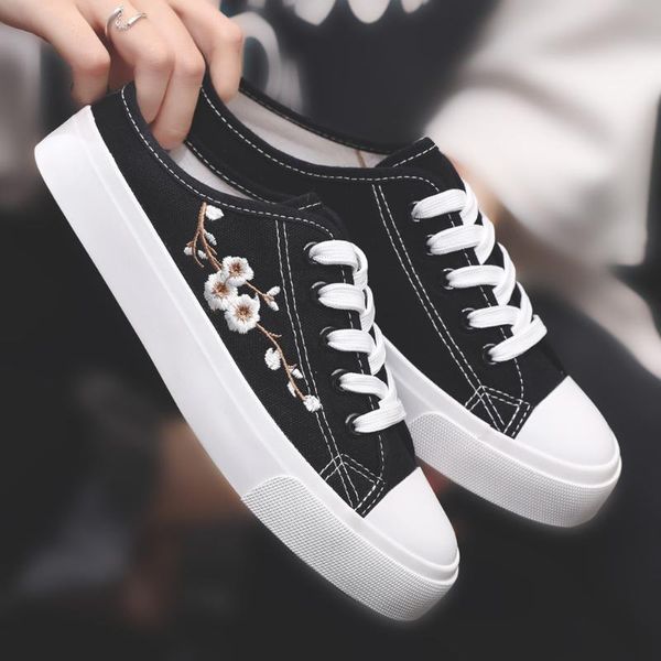 female white board shoes flower embroidery slippers lace-up fashion classic designer brands sneakers drop shipping, Black
female white board shoes flower embroidery slippers lace-up fashion classic designer brands sneakers drop shipping, Black