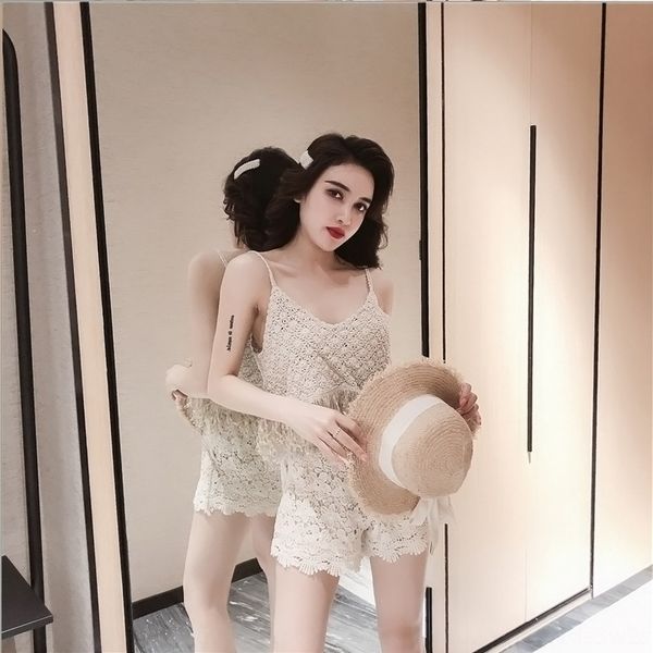 2019 new lace vest vest beach holiday backless tie-up hanging neck hollow knitted lace camisole female, Camo
2019 new lace vest vest beach holiday backless tie-up hanging neck hollow knitted lace camisole female, Camo