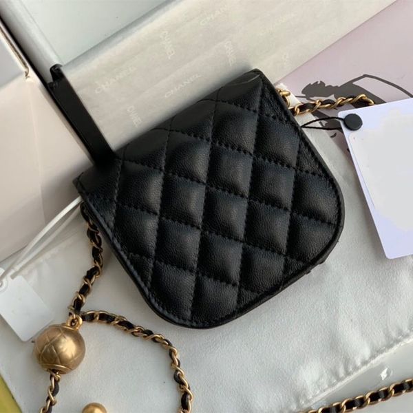 the new mini fanny pack 7a high-end custom quality fashion trend style street concave modeling artifact
the new mini fanny pack 7a high-end custom quality fashion trend style street concave modeling artifact