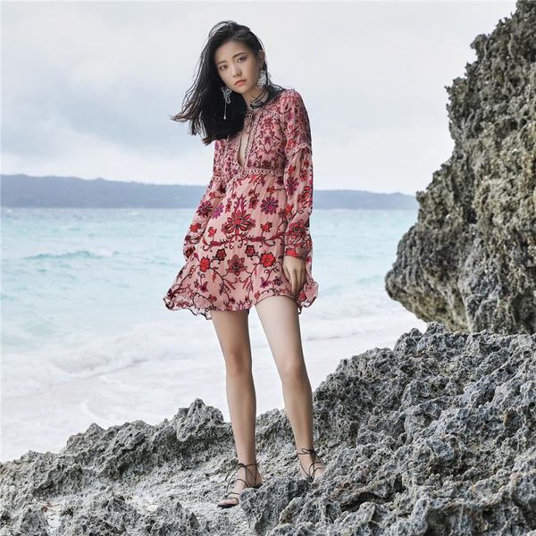 luxury women long sleeved mini floral print dresses deep v-neck beach holiday seaside backless ladies dresses high quality, White
luxury women long sleeved mini floral print dresses deep v-neck beach holiday seaside backless ladies dresses high quality, White