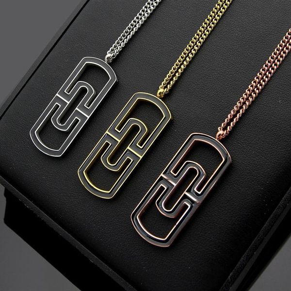 2020 designer hollow back-shaped black drop necklace long lovers back-to-back sweater chain
2020 designer hollow back-shaped black drop necklace long lovers back-to-back sweater chain