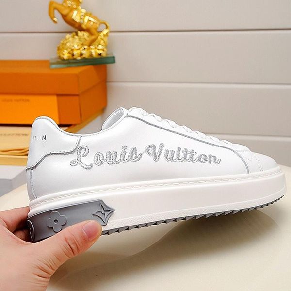 luxury men 's shoes fashion classic comfortable sports shoes lace -up plus size vintage men shoes lightweight sneakers dro, Black
luxury men 's shoes fashion classic comfortable sports shoes lace -up plus size vintage men shoes lightweight sneakers dro, Black