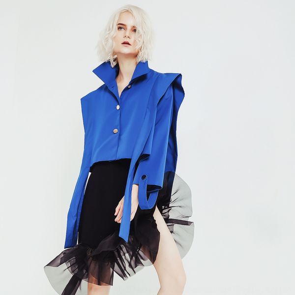 20a/w profile wide loose vertical cut large shoulder long ribbon trench qd876 short coat windbreaker short coat, Black;brown
20a/w profile wide loose vertical cut large shoulder long ribbon trench qd876 short coat windbreaker short coat, Black;brown