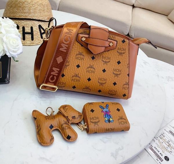 23 #13;sell mcm women leather handbag chain crossbody shopping shoulder bag envelope evening messenger cosmetic bag, Black;brown
23 #13;sell mcm women leather handbag chain crossbody shopping shoulder bag envelope evening messenger cosmetic bag, Black;brown