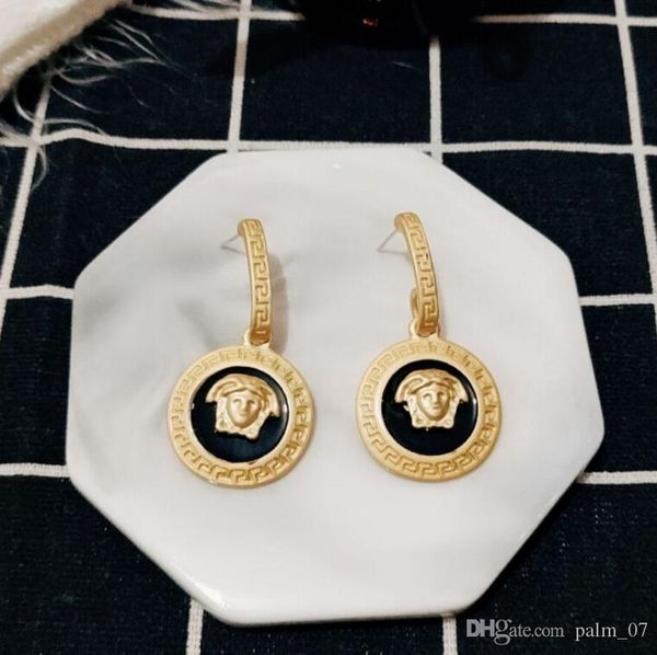 european and american baroque style catwalk personality gold plated human earrings female earrings personality earrings, Golden;silver
european and american baroque style catwalk personality gold plated human earrings female earrings personality earrings, Golden;silver