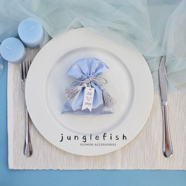 10pcs/lot macaron gift bag light blue candy bag festival happy al-fitr eid event party supplies favor friee shipping
10pcs/lot macaron gift bag light blue candy bag festival happy al-fitr eid event party supplies favor friee shipping