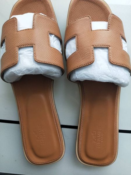 2020 new slippers sandals flat shoe real leather slides slippers sandals huaraches loafers scuffs for woman xshfbcl eu:35-40, Black
2020 new slippers sandals flat shoe real leather slides slippers sandals huaraches loafers scuffs for woman xshfbcl eu:35-40, Black