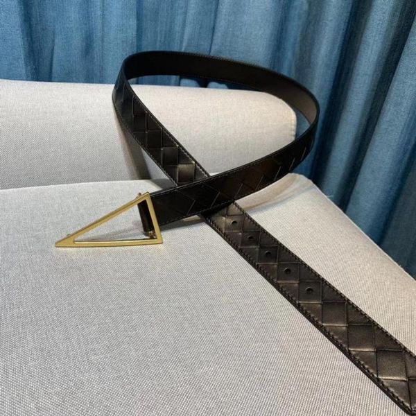 yilinsa 2020 new women luxury cowskin genuine leather belt fashion triangle alloy buckle female cowhide strap belts, Black;brown
yilinsa 2020 new women luxury cowskin genuine leather belt fashion triangle alloy buckle female cowhide strap belts, Black;brown