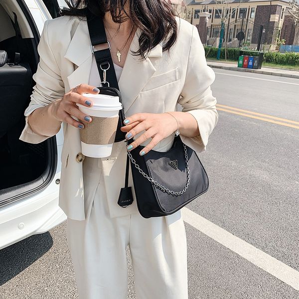 simple fashion women's armpit crossbody women's korean fashion small small bag long creative armpit bag a91, White
simple fashion women's armpit crossbody women's korean fashion small small bag long creative armpit bag a91, White