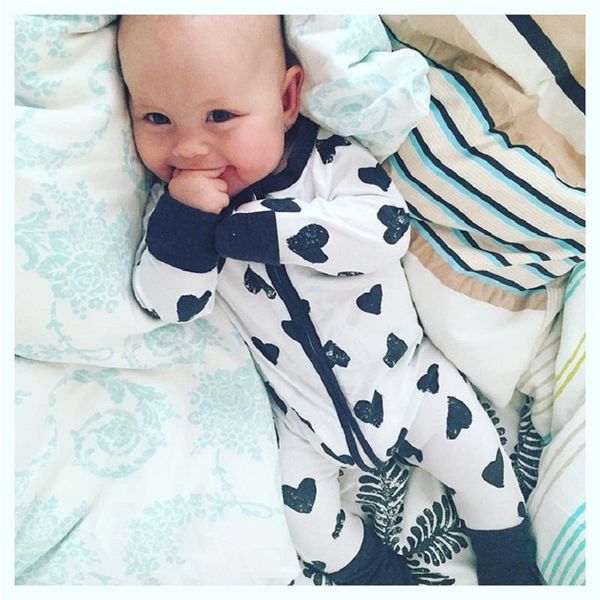 2020 new arrival heart printing cotton baby boys girls zipper long sleeve cotton rompers jumpsuit outfits br121, Blue
2020 new arrival heart printing cotton baby boys girls zipper long sleeve cotton rompers jumpsuit outfits br121, Blue