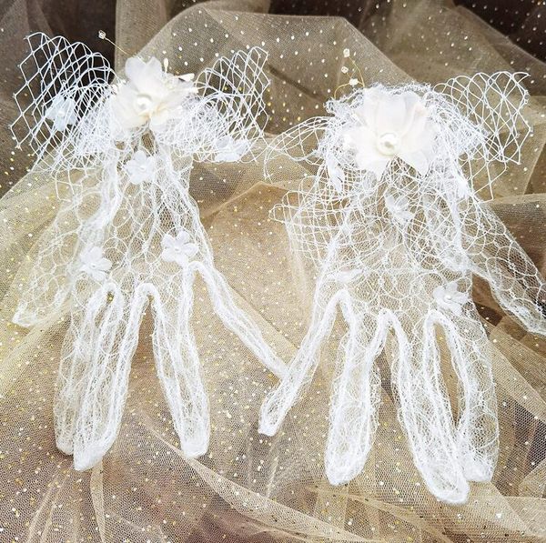five fingers gloves women' elegant white color flower beaded mesh glove female spring summer sunscreen lace driving r3051, Blue;gray
five fingers gloves women' elegant white color flower beaded mesh glove female spring summer sunscreen lace driving r3051, Blue;gray