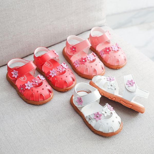 girls baotou 2020 new children's fashion princess shoes and sandals children's baby soft bottom sandals, Black;red
girls baotou 2020 new children's fashion princess shoes and sandals children's baby soft bottom sandals, Black;red