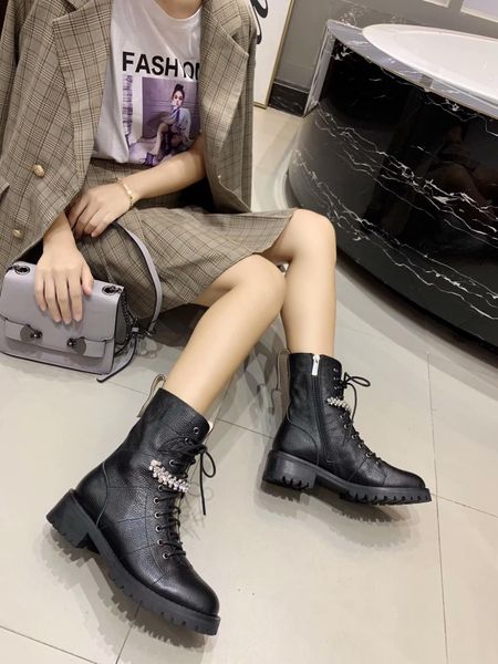 2020w autumn and winter models leather platform women's boots british wind martin boots, fashion high-heeled thick heel boots 
2020w autumn and winter models leather platform women's boots british wind martin boots, fashion high-heeled thick heel boots