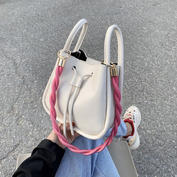 women bag 2020 design leather classic drawstring bucket hand bags weave strap crossbody bag luxury handbag and purse female tote
women bag 2020 design leather classic drawstring bucket hand bags weave strap crossbody bag luxury handbag and purse female tote