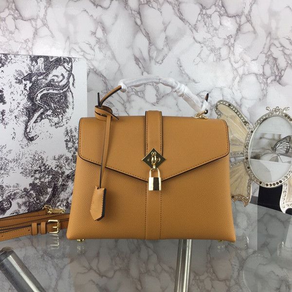 2020 new backpack messenger bag single shoulder bag casual fashion bag
2020 new backpack messenger bag single shoulder bag casual fashion bag