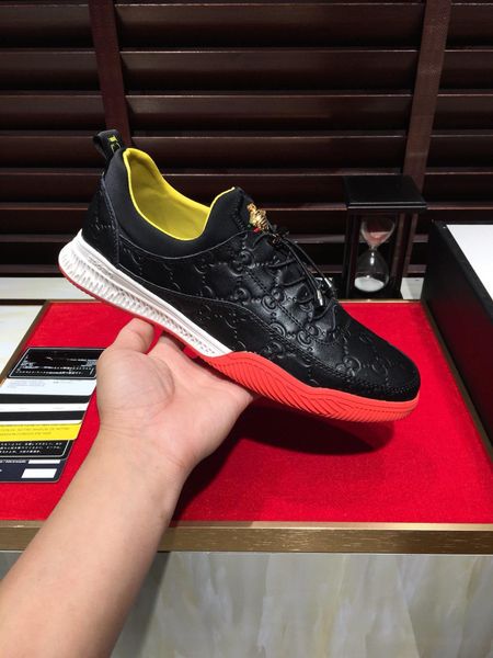 2020u high-end men's casual shoes lace-up outdoor flat trainer sneakers leather low-men's breathable tennis sneakers 38-451, Black
2020u high-end men's casual shoes lace-up outdoor flat trainer sneakers leather low-men's breathable tennis sneakers 38-451, Black