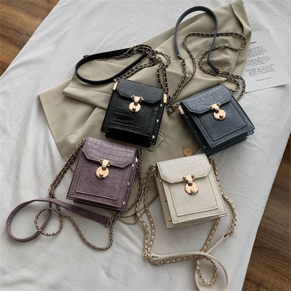 coconut female 2020 summer new round buckle messenger mini bag female shoulder bag female designer bag, Black;red
coconut female 2020 summer new round buckle messenger mini bag female shoulder bag female designer bag, Black;red