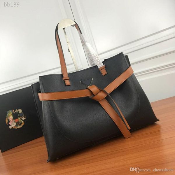 luxury retro women vintage handbag bag leather shoulder straps handbag designer handbag messenger crossbody bags 40x28x16cm
luxury retro women vintage handbag bag leather shoulder straps handbag designer handbag messenger crossbody bags 40x28x16cm