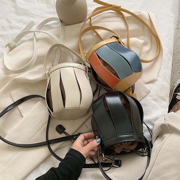 сращивание мини кожа pu ковш сумки для женщин 2020 luxury crossbody плеча сумки lady simple travel tote bag
сращивание мини кожа pu ковш сумки для женщин 2020 luxury crossbody плеча сумки lady simple travel tote bag