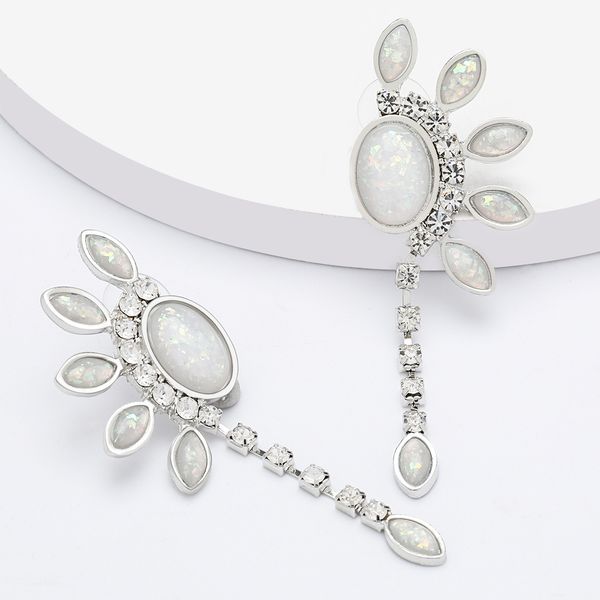 earrings new alloy shiny resin diamond rhinestone flower earrings fashionable female earrings, Golden
earrings new alloy shiny resin diamond rhinestone flower earrings fashionable female earrings, Golden