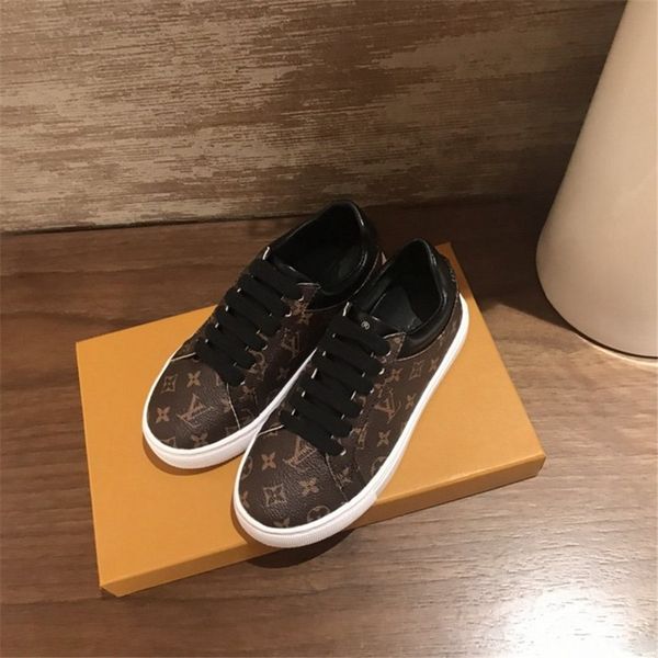 2020 new classic 1 basketball shoes children boy girl kid youth flat skateboarding sports shoes skate sneaker size eur26-35, Black;red
2020 new classic 1 basketball shoes children boy girl kid youth flat skateboarding sports shoes skate sneaker size eur26-35, Black;red