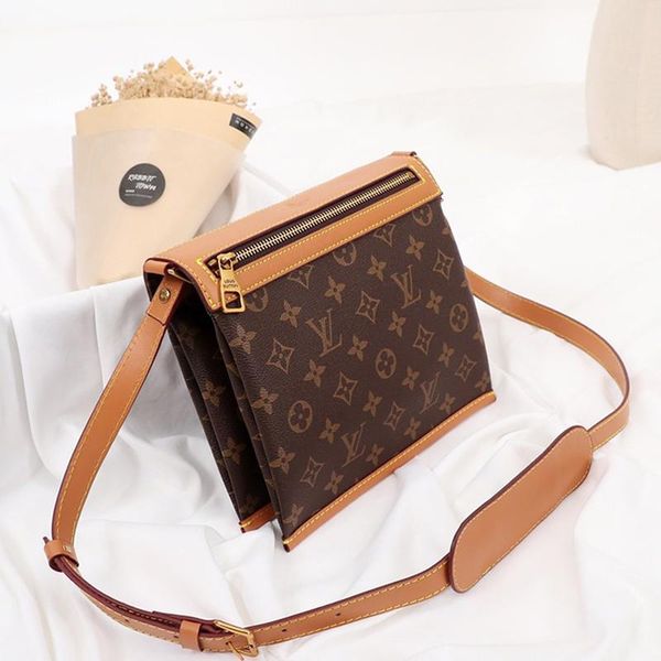 new arrival women bag luxury designer crossbody bag leather womens shoulder bags bolso bandolera trend style zipper lady messenger bag
new arrival women bag luxury designer crossbody bag leather womens shoulder bags bolso bandolera trend style zipper lady messenger bag