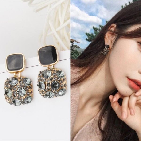 2020 new earrings full diamond drop earrings 925 silver needle earings drop earrings with rhinestones stylist jewelries accessories
2020 new earrings full diamond drop earrings 925 silver needle earings drop earrings with rhinestones stylist jewelries accessories