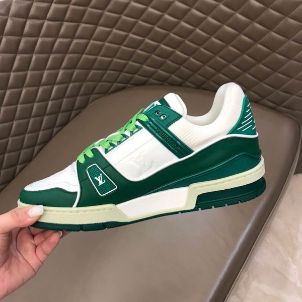 new051 luxury high-quality casual men's shoes fashion all-match sports shoes outdoor comfortable men's shoes original box packagin, Black
new051 luxury high-quality casual men's shoes fashion all-match sports shoes outdoor comfortable men's shoes original box packagin, Black