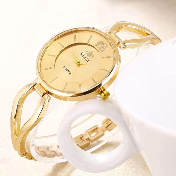women watches shell face luxury bracelet lady fashion dress rose gold charming chain jewelry clock quartz relogio feminino, Slivery;brown
women watches shell face luxury bracelet lady fashion dress rose gold charming chain jewelry clock quartz relogio feminino, Slivery;brown