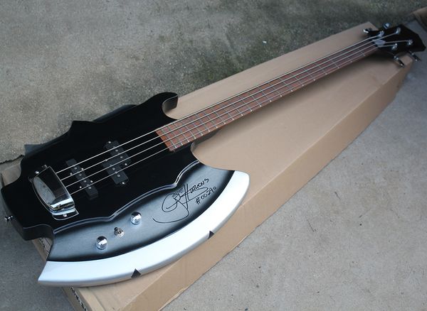 black 4 strings axe electric bass with body's signature,rosewood fretboard,chrome hardware,can be customized as request
black 4 strings axe electric bass with body's signature,rosewood fretboard,chrome hardware,can be customized as request