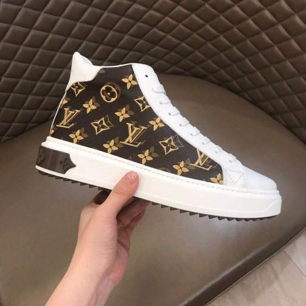 new5 fashion high help wild sports shoes printing casual outdoor comfortable male travel shoes original box packaging fast delivery, Black 
new5 fashion high help wild sports shoes printing casual outdoor comfortable male travel shoes original box packaging fast delivery, Black