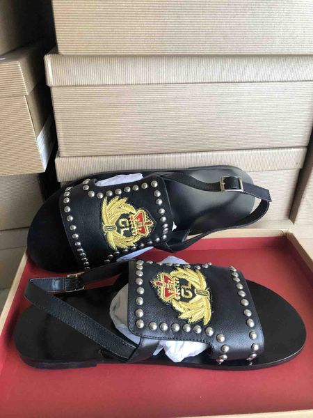 men flat sandals fashion men casual red bottom slides sandals slipper, brands male shoe cow leather embroidery black leather ma
men flat sandals fashion men casual red bottom slides sandals slipper, brands male shoe cow leather embroidery black leather ma
