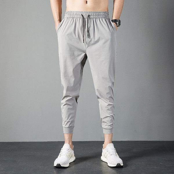 men's pants casual fashion nine points trousers summer thin section breathable slim fit young students all-match sports, Black
men's pants casual fashion nine points trousers summer thin section breathable slim fit young students all-match sports, Black