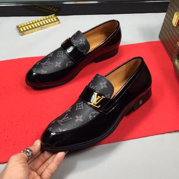 2020 men shoes vintage luxury retro designer plus size mens shoes chaussures pour hommes breathable design luxury dress shoes mens fast ship
2020 men shoes vintage luxury retro designer plus size mens shoes chaussures pour hommes breathable design luxury dress shoes mens fast ship