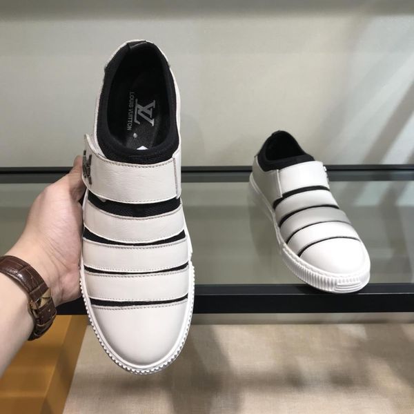 2019y new men's leather sneakers trend shoes, comfortable and breathable wild white shoes, the original box delivery 38-4411, Black
2019y new men's leather sneakers trend shoes, comfortable and breathable wild white shoes, the original box delivery 38-4411, Black