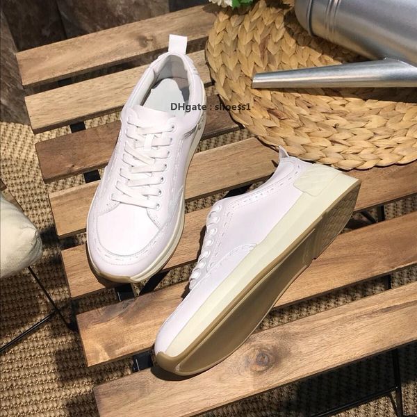 2021-2020g limited edition little bee embroidery classic men 's low -sneakers ,fashionable wild casual outdoor tide shoes ,size :3, Black
2021-2020g limited edition little bee embroidery classic men 's low -sneakers ,fashionable wild casual outdoor tide shoes ,size :3, Black