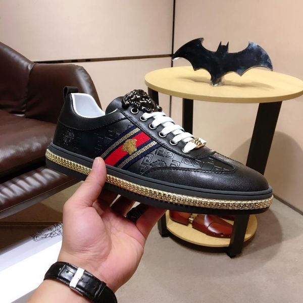 2020f limited edition men's leather little bee embroidered casual shoes large size fashion lace up sneakers, size: 38-45, Black
2020f limited edition men's leather little bee embroidered casual shoes large size fashion lace up sneakers, size: 38-45, Black