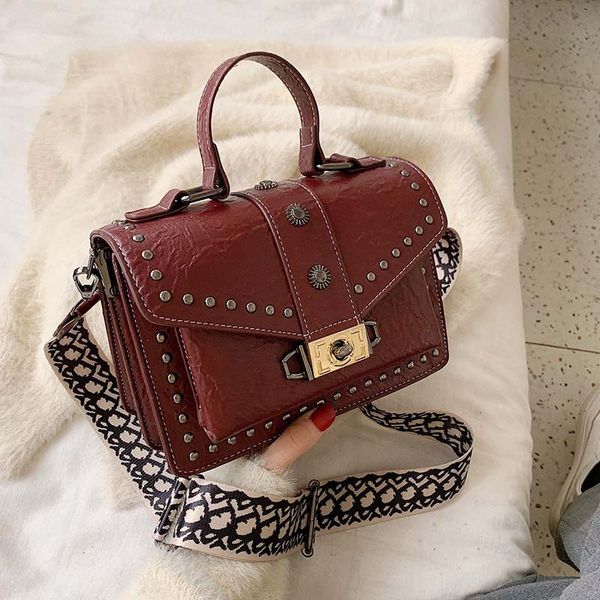 vintage rivets pu leather handbags women's crossbody bags fashion ladies shoulder messenger bag evening clutch female purses
vintage rivets pu leather handbags women's crossbody bags fashion ladies shoulder messenger bag evening clutch female purses