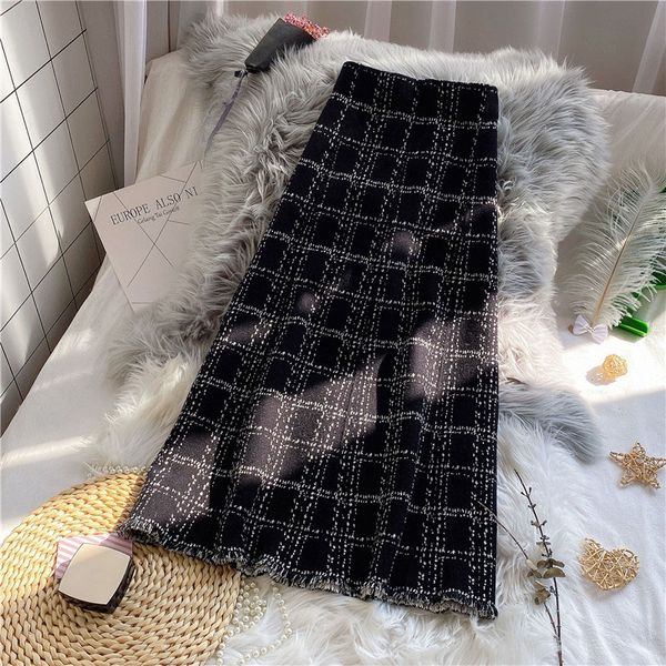 2020vintage plaid pleated long skirts high waist winter women korean woolen skirt streetwear drawstring elastic waist midi skirt, Black
2020vintage plaid pleated long skirts high waist winter women korean woolen skirt streetwear drawstring elastic waist midi skirt, Black